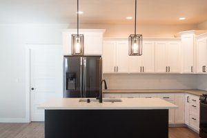 Interior - Kitchen 1 for Craftsman House Plan #1070-25 - 3 bed, 2 bath