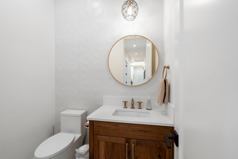 Dream House Plan - Interior - Bathroom for Farmhouse House Plan #1070-209 - 4 bed, 4 bath