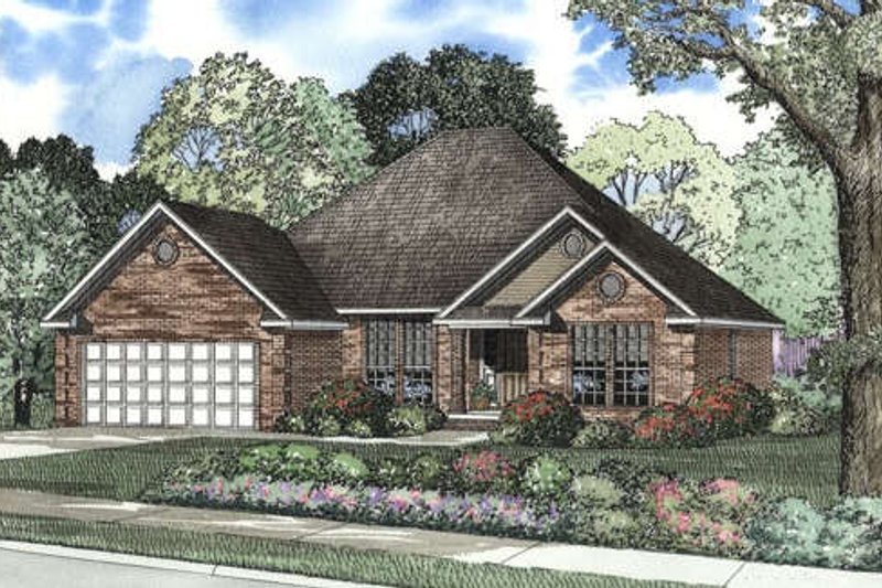 House Blueprint - Traditional Exterior - Front Elevation Plan #17-1148