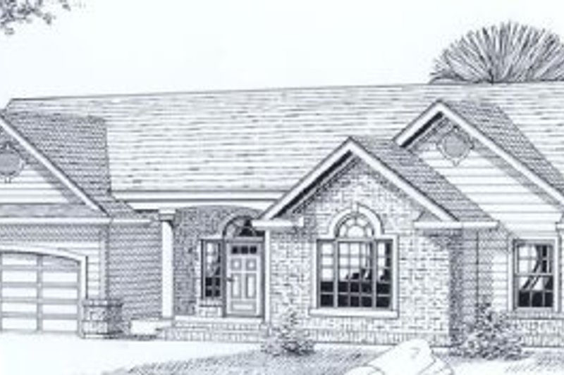 Traditional Style House Plan - 3 Beds 2 Baths 1097 Sq/Ft Plan #53-101