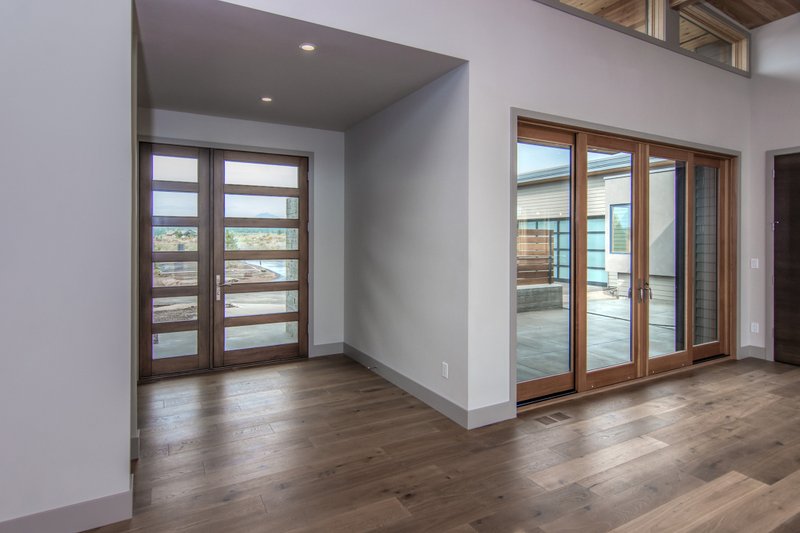 Dream House Plan - Interior - Entry for Modern House Plan #892-14 - 3 bed, 3.5 bath