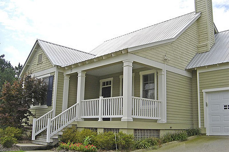 Dream House Plan - Photo 1 for Country House Plan #17-522 - 2 bed, 2 bath