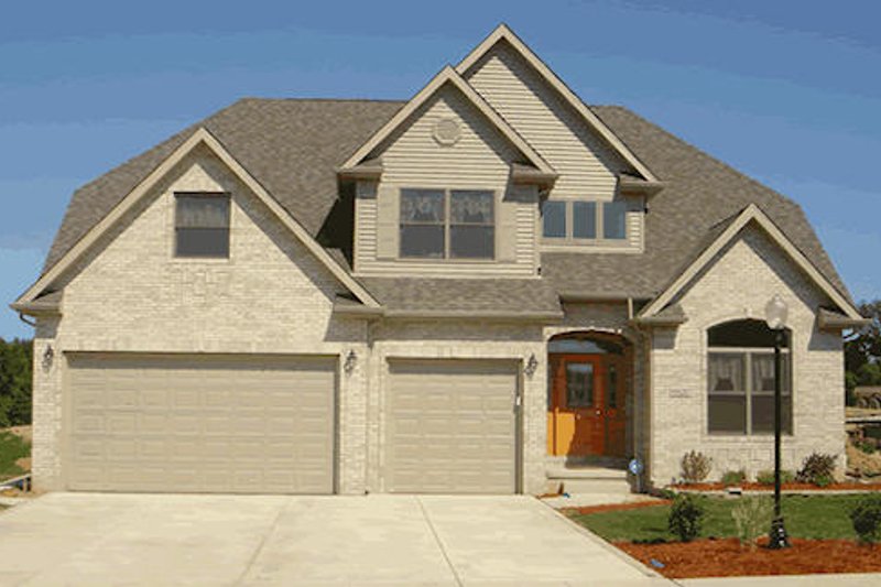 Traditional Style House Plan - 4 Beds 2.5 Baths 2575 Sq/Ft Plan #20-1292