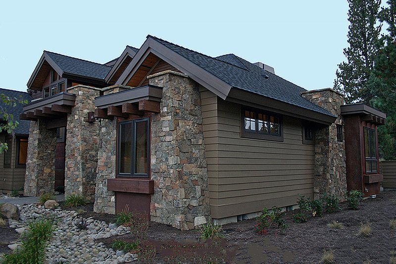 Architectural House Design - Exterior - Other Elevation 1 for Craftsman House Plan #892-7 - 4 bed, 3.5 bath