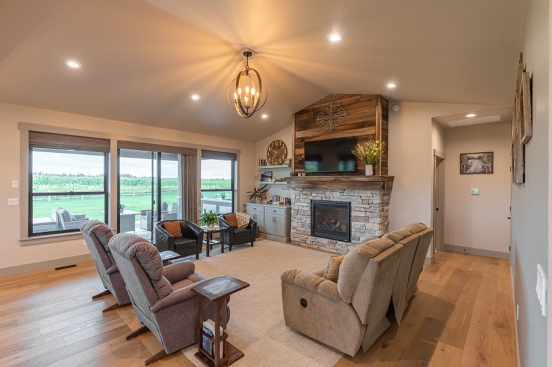 Dream House Plan - Photo 4 for Ranch House Plan #1070-154 - 3 bed, 2 bath