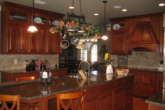Photo 12 for Traditional House Plan #437-44 - 4 bed, 4.5 bath