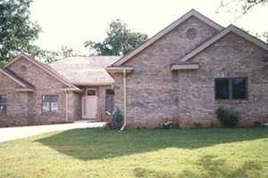 Dream House Plan - Traditional Exterior - Front Elevation Plan #52-112