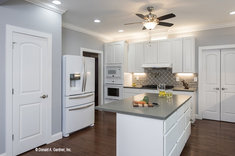 House Design - Interior - Kitchen for Craftsman House Plan #929-986 - 4 bed, 3 bath