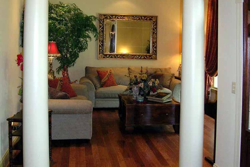 Home Plan - Interior - Family Room 2 for Ranch House Plan #314-202 - 3 bed, 3 bath