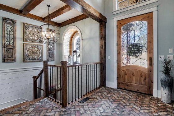 Interior - Entry for Craftsman House Plan #54-438 - 4 bed, 3.5 bath