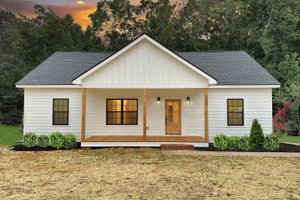 Farmhouse Exterior - Front Elevation Plan #44-292