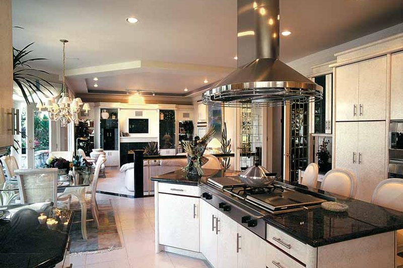 Home Plan - Interior - Kitchen for Mediterranean House Plan #47-875 - 4 bed, 4.5 bath