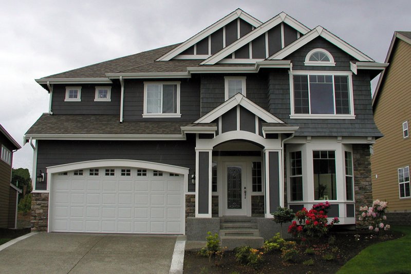 Architectural House Design - Photo 1 for Traditional House Plan #132-147 - 4 bed, 2.5 bath