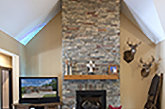 Interior - Family Room for Craftsman House Plan #929-1040 - 3 bed, 2 bath