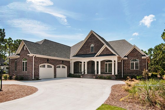 Traditional Exterior - Front Elevation Plan #929-874