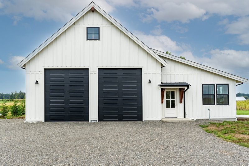 Dream House Plan - Farmhouse Exterior - Front Elevation Plan #1070-120