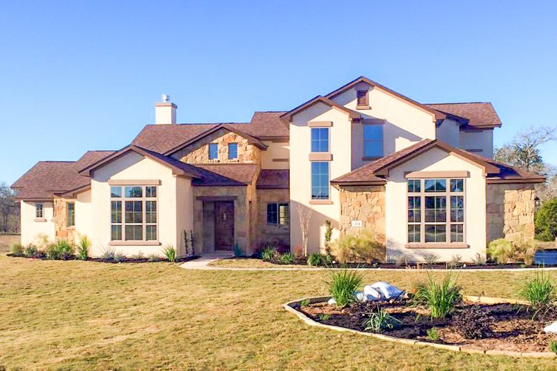 House Blueprint - Mediterranean Exterior - Front Elevation Plan #80-141