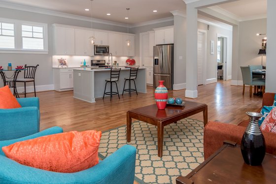 Interior - Family Room for Craftsman House Plan #461-35 - 4 bed, 2.5 bath