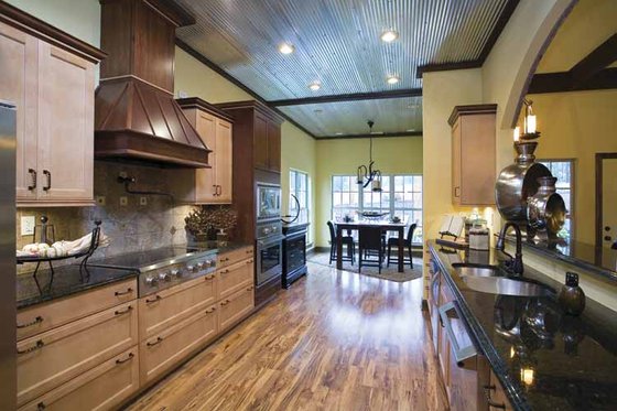 Interior - Kitchen for Traditional House Plan #17-2779 - 4 bed, 2.5 bath