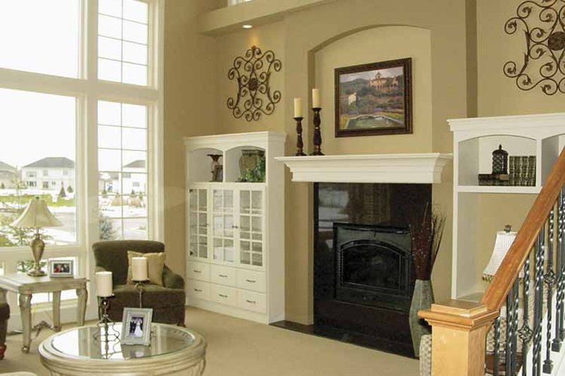 Dream House Plan - Interior - Family Room for Traditional House Plan #320-1002 - 3 bed, 2.5 bath