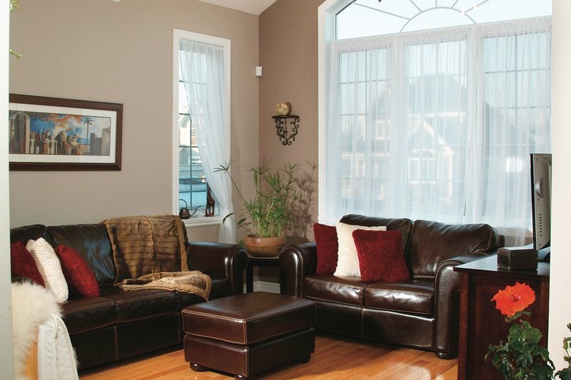 Dream House Plan - Photo 2 for Country House Plan #23-482 - 3 bed, 2 bath