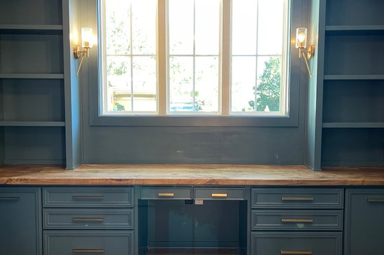 Interior - Other 1 for Farmhouse House Plan #437-125 - 4 bed, 3.5 bath