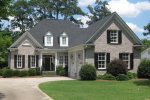 Traditional Exterior - Front Elevation Plan #1054-40