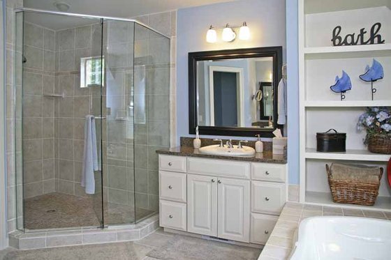 Interior - Master Bathroom for Craftsman House Plan #928-54 - 3 bed, 3.5 bath