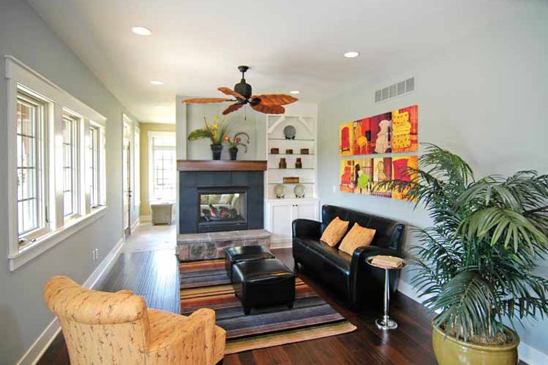 Home Plan - Interior - Family Room for European House Plan #928-28 - 4 bed, 4.5 bath
