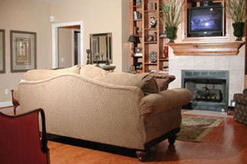 Architectural House Design - Photo 2 for Southern House Plan #17-238 - 3 bed, 4.5 bath