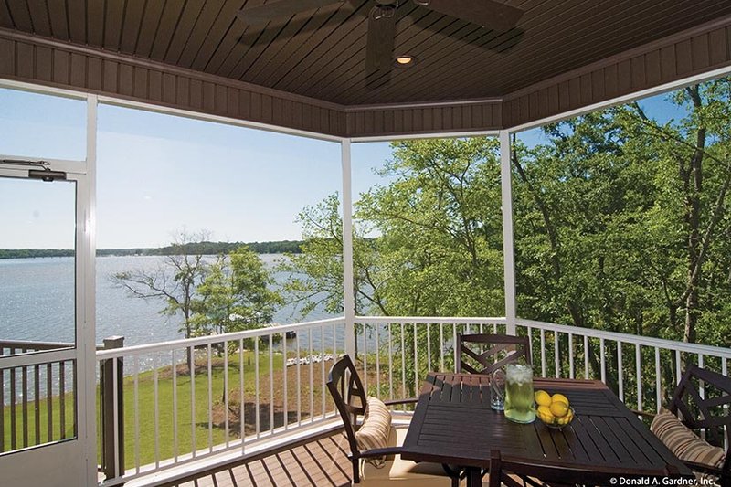 Home Plan - Screened Porch