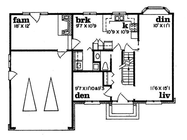 House Blueprint - Classical Floor Plan - Main Floor Plan #47-680