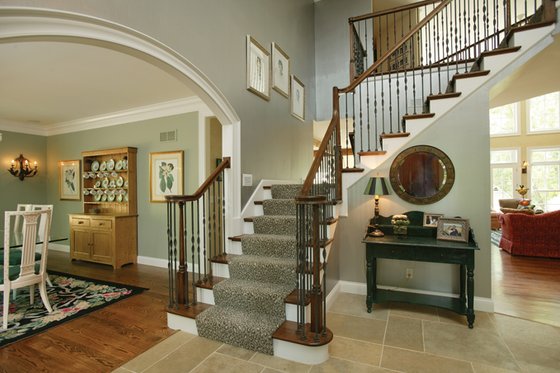 Interior - Entry for Country House Plan #57-628 - 4 bed, 3.5 bath