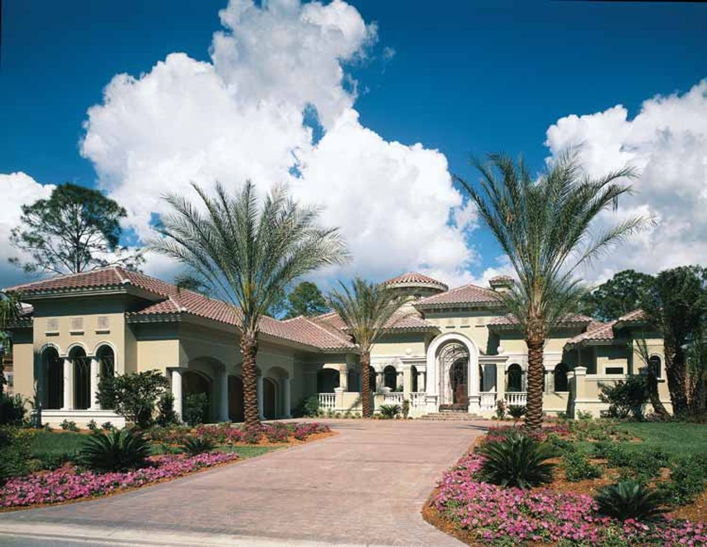 Mediterranean Style House Plan - 4 Beds 5.5 Baths 6524 Sq/Ft Plan