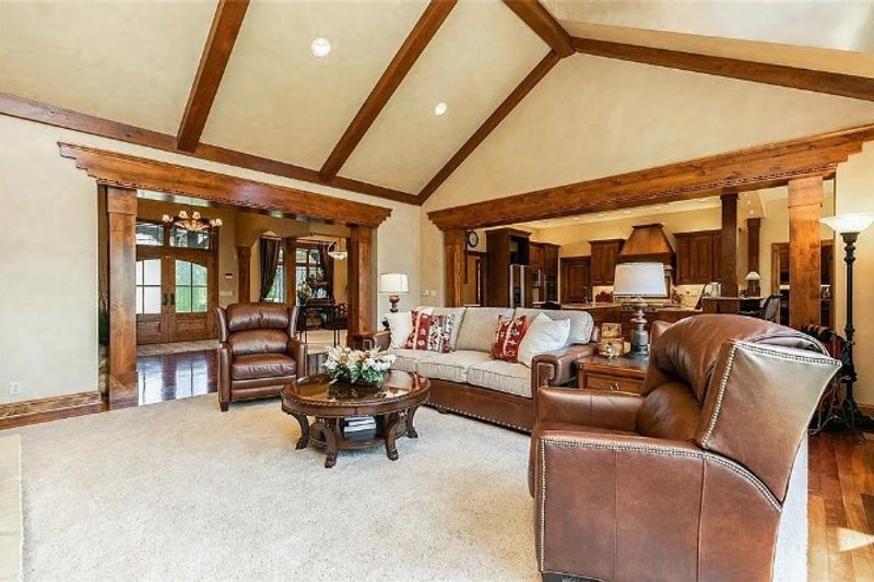 Home Plan - Interior - Family Room 1 for Cottage House Plan #70-1553 - 5 bed, 4.5 bath