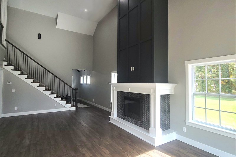 House Blueprint - Interior - Family Room for Traditional House Plan #20-2394 - 4 bed, 3 bath