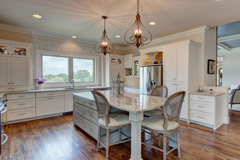 Home Plan - Interior - Kitchen 2 for Ranch House Plan #437-89 - 3 bed, 3.5 bath