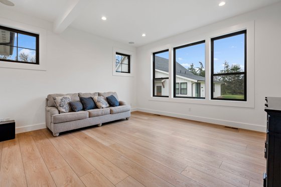 Photo 6 for Farmhouse House Plan #1070-209 - 4 bed, 4 bath