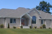 Traditional Style House Plan - 3 Beds 2.5 Baths 2263 Sq/Ft Plan #75-168 