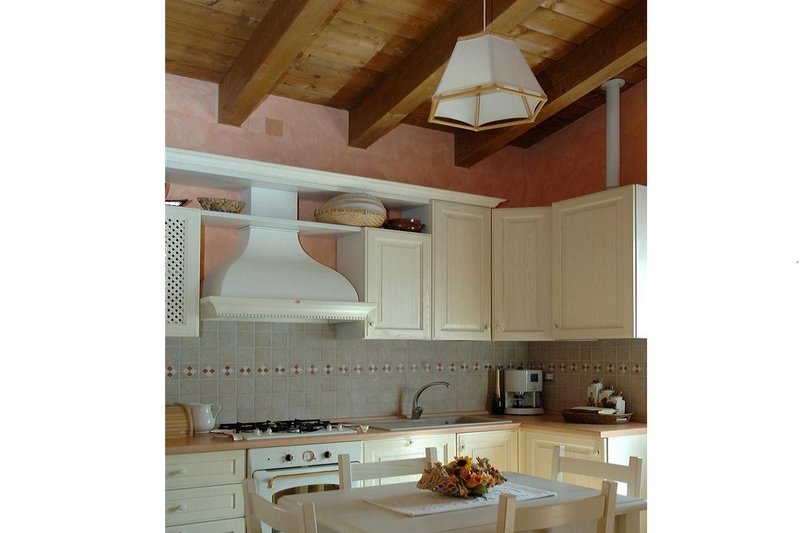 House Blueprint - Interior - Kitchen for Contemporary House Plan #542-12 - 3 bed, 2 bath