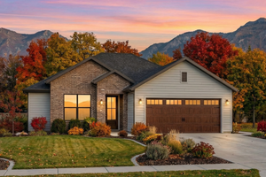 House Plan Design - Traditional Exterior - Front Elevation Plan #1096-119