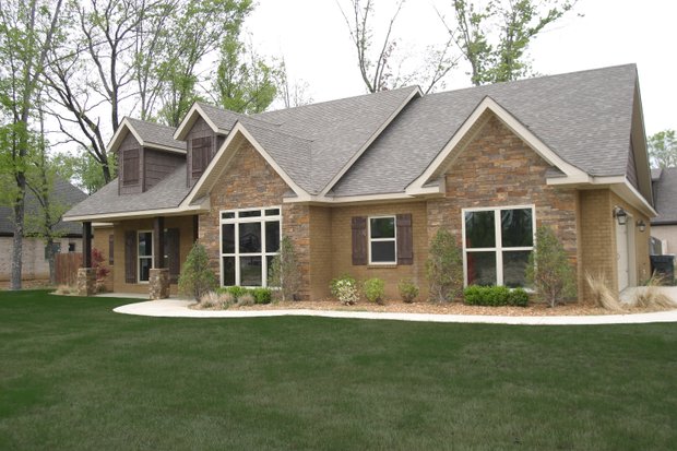 Country Plans with Grilling Porches
