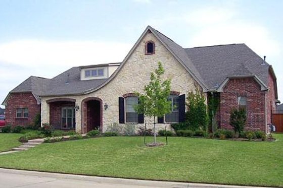 Exterior - Front Elevation for European House Plan #84-281 - 4 bed, 3.5 bath