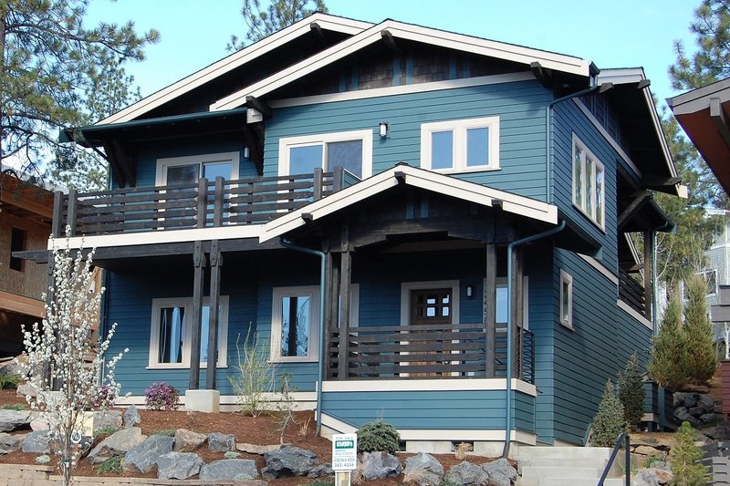 Dream House Plan - Craftsman Exterior - Front Elevation Plan #895-89