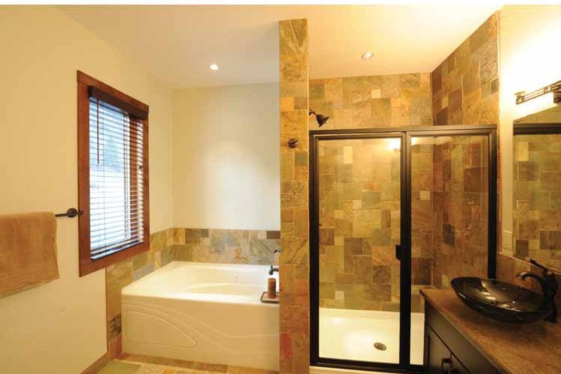 Dream House Plan - Interior - Master Bathroom for Craftsman House Plan #23-2485 - 3 bed, 2.5 bath