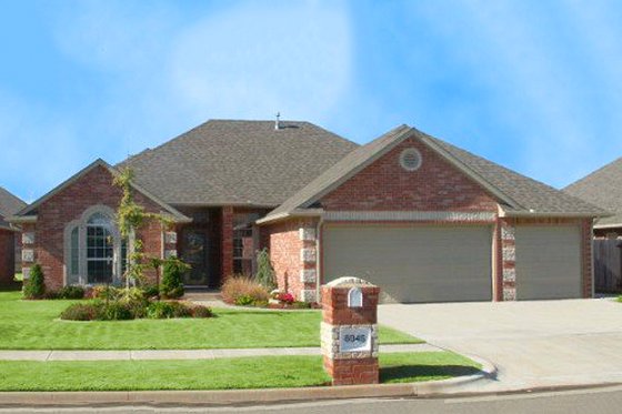 Exterior - Front Elevation for Traditional House Plan #65-285 - 4 bed, 2 bath