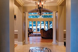 European Interior - Entry Plan #929-895