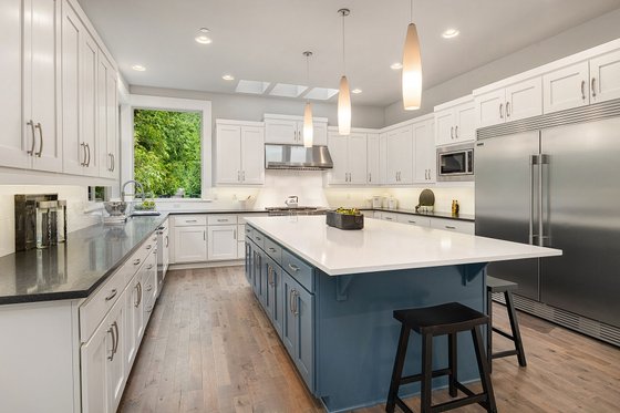 Interior - Kitchen 3 for Contemporary House Plan #1066-14 - 5 bed, 4.5 bath