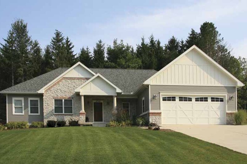 Home Plan - Craftsman Exterior - Front Elevation Plan #928-159