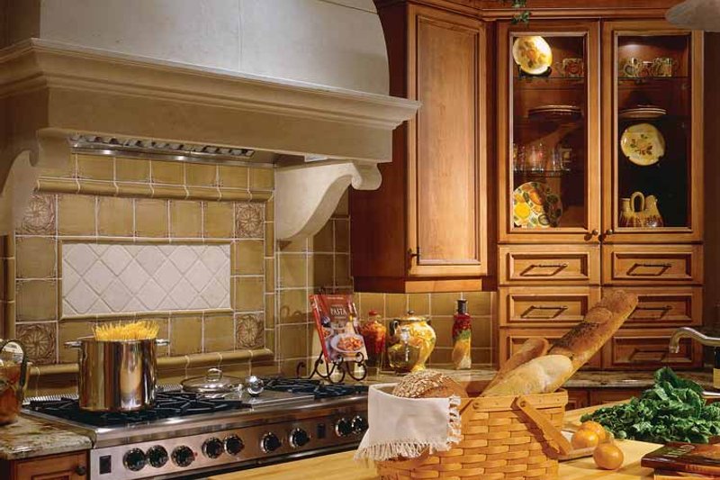 Home Plan - Interior - Kitchen for Mediterranean House Plan #930-98 - 4 bed, 4.5 bath